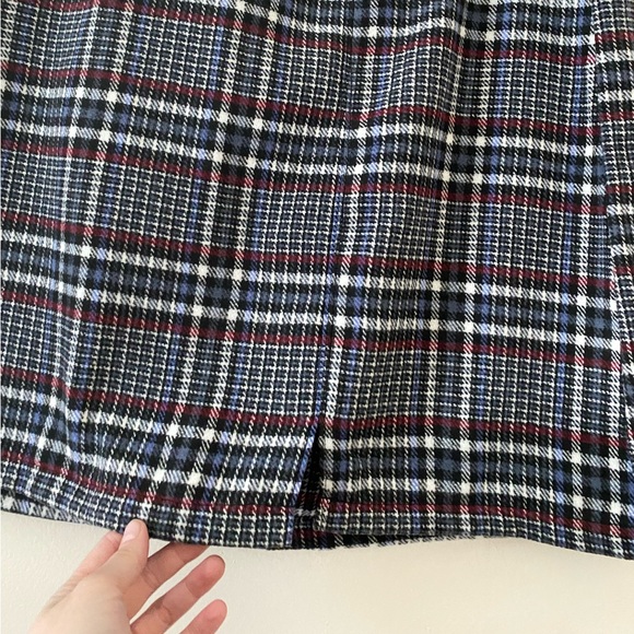 plaid mini skirt - Picture 2 of 6
